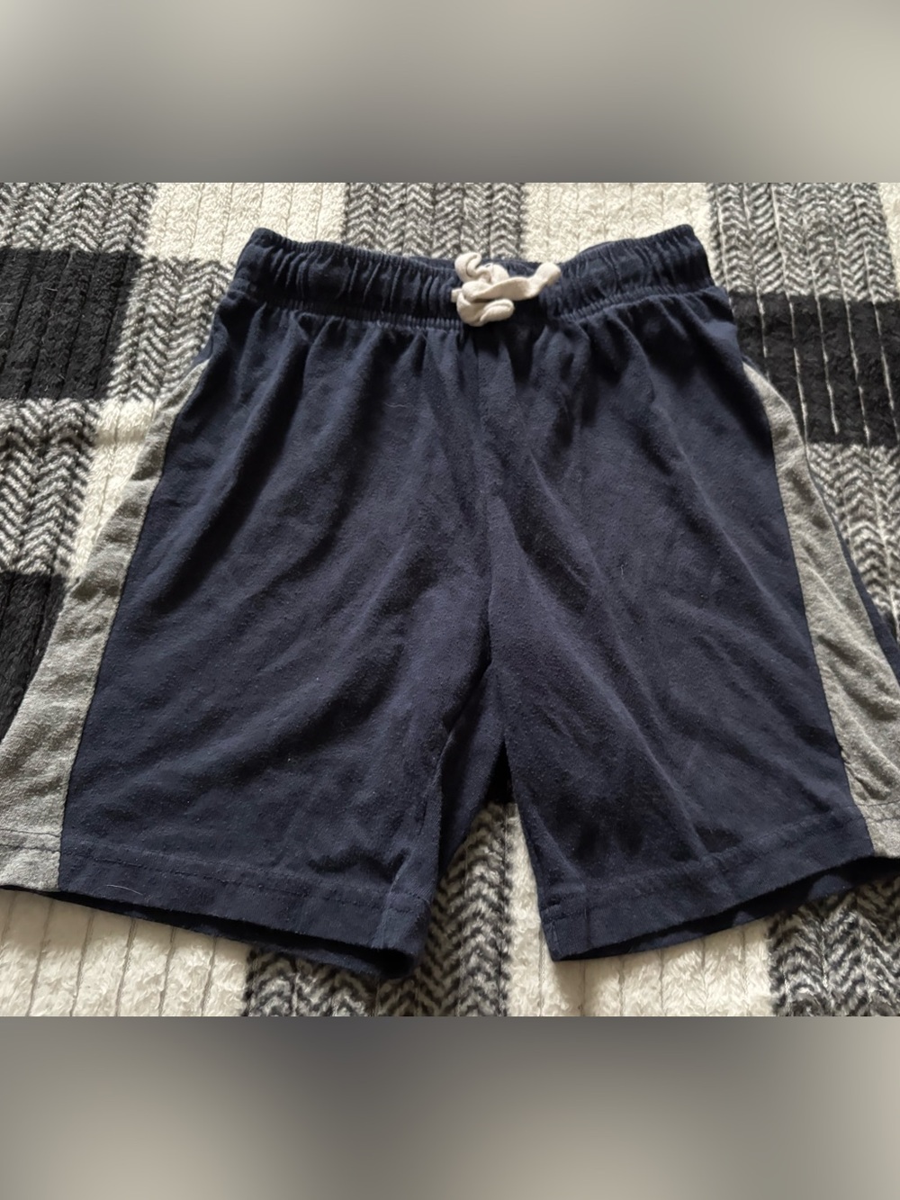 Boys size 5/6 shorts